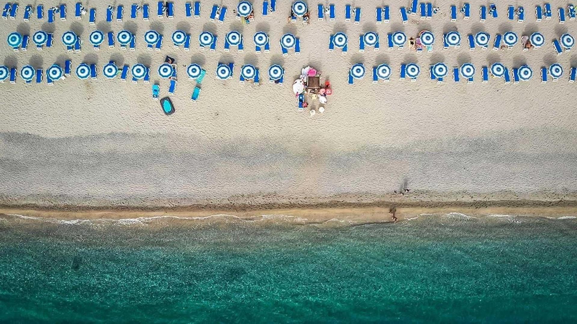 Club Esse Aquilia Beach Village 巴多拉托斯塔兹翁 外观 照片