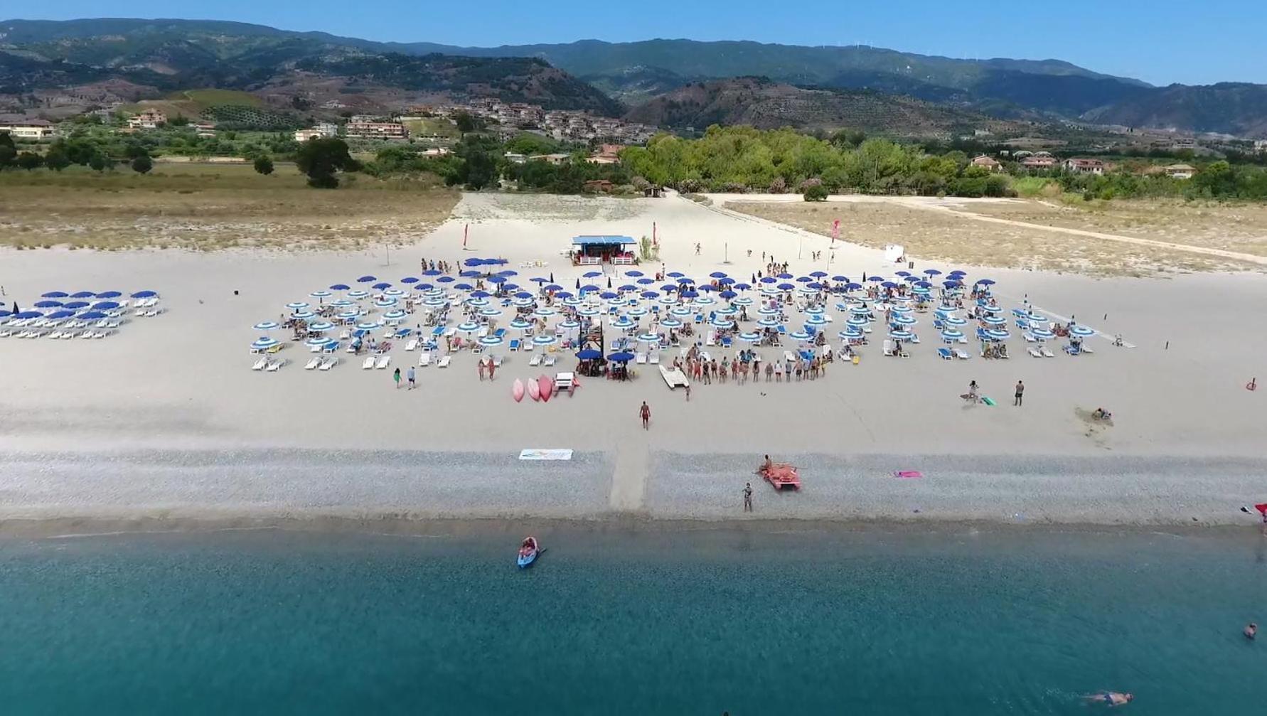 Club Esse Aquilia Beach Village 巴多拉托斯塔兹翁 外观 照片